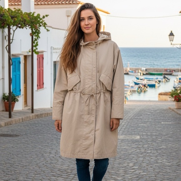 GAP Hooded Water Resistant Oversized Anorak Parka Nylon Travel Rain Coat S - Picture 1 of 10